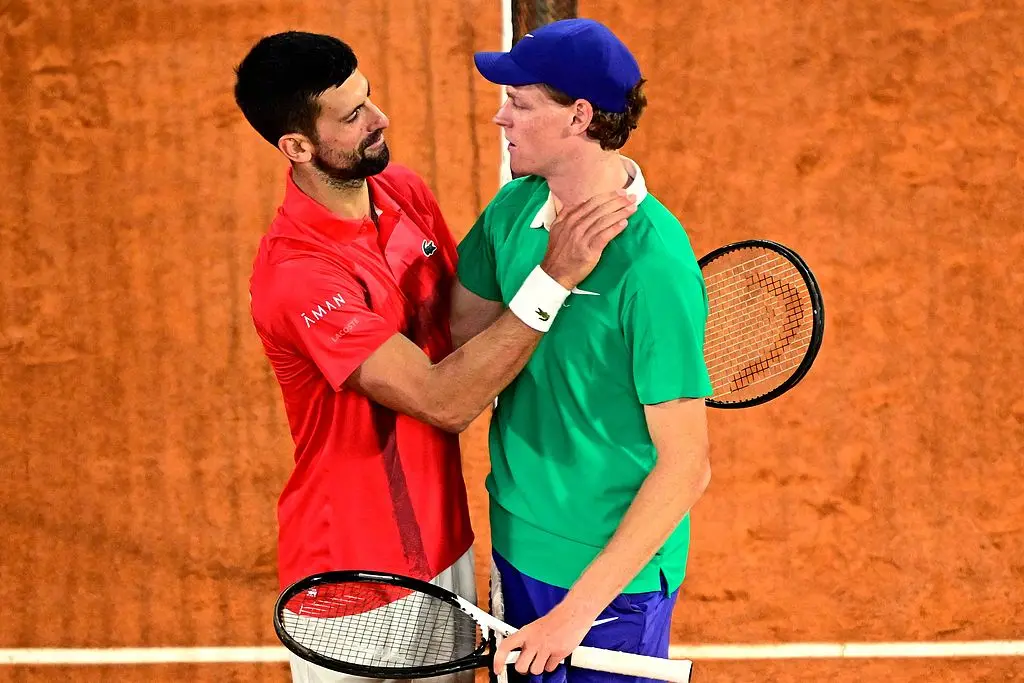 虽然晋级, 第一轮比赛, 个位置蝉联