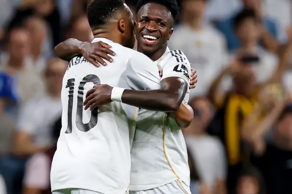 出任双中卫, 续祭出他惯