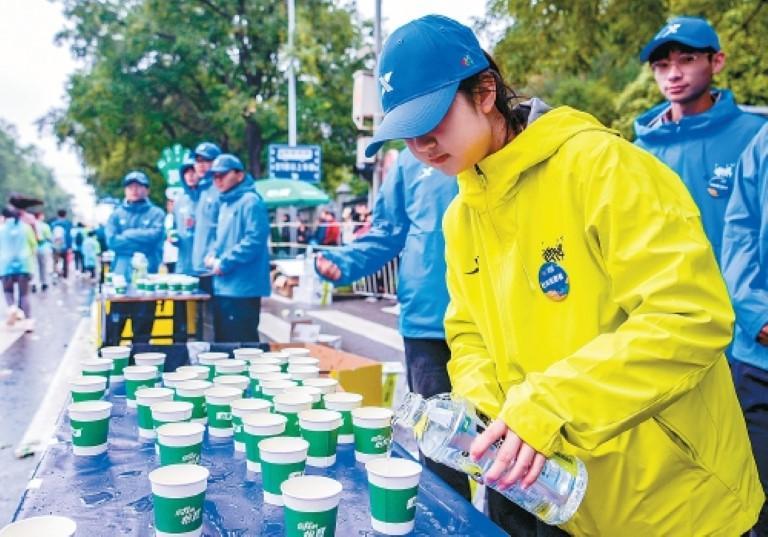 记者, src 记者, src