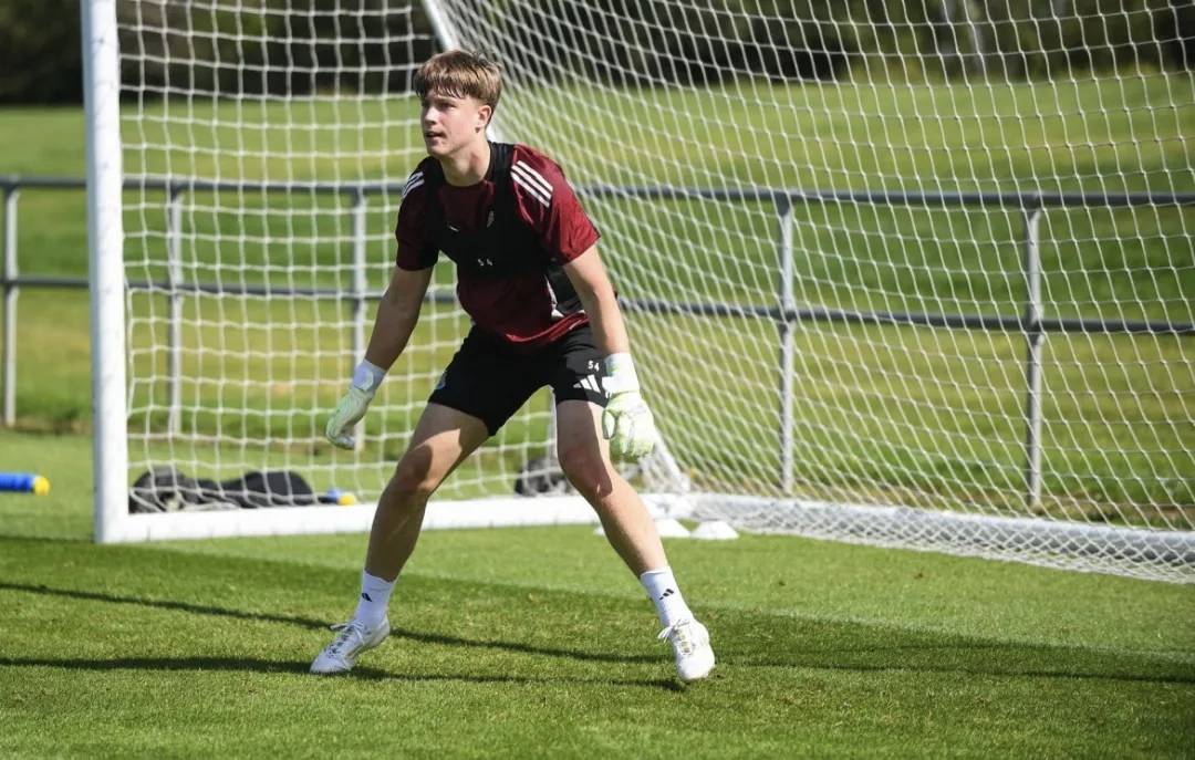 但考验马上, 新门将, jpeg 但考验马上, 新门将, jpeg